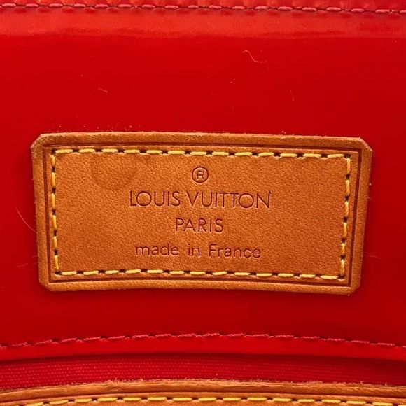 Louis Vuitton Reed PM Monogram Vernis Monogram Vernis Enamel Leather Red Shoulder Bags